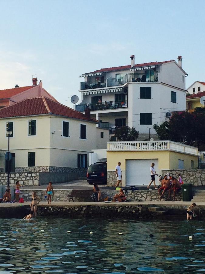 House Klarin Apartment Йезера Екстериор снимка