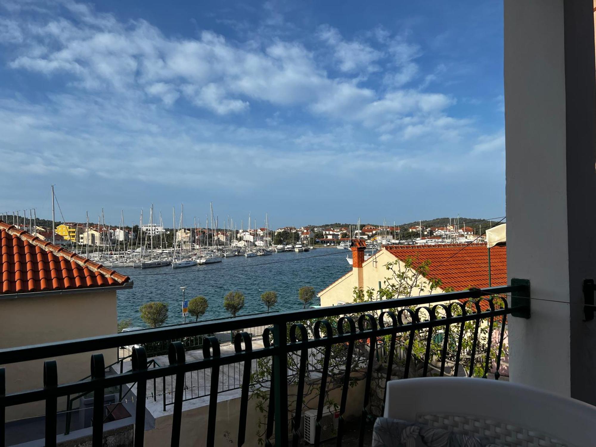 House Klarin Apartment Йезера Екстериор снимка